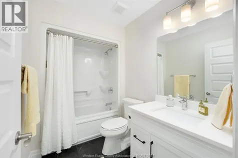 163 Lane Street Essex ON N8M 0B3