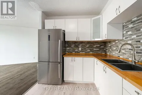 1380 Prince Of Wales Drive Ottawa ON K2C 3N5