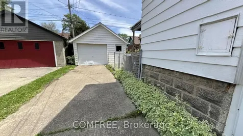 1958 George Avenue Windsor ON N8W 4M1