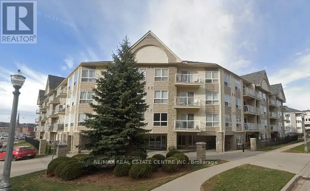 8 Harris Street Cambridge ON N1R 8R1