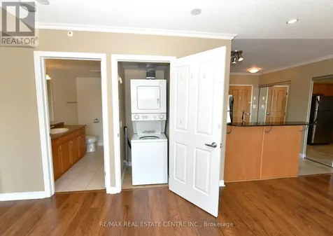 8 Harris Street Cambridge ON N1R 8R1