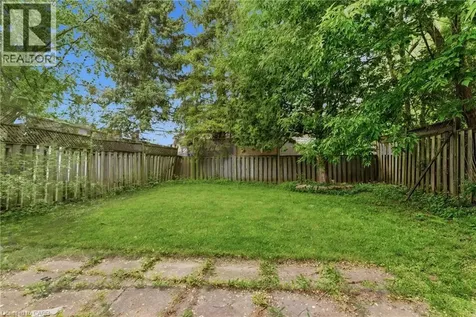 1553 Newlands Crescent Burlington ON L7M 1P1