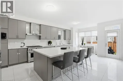 7 Grierson Trail Waterdown ON L8B 1Z7