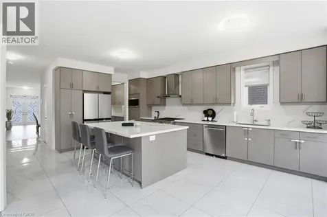 7 Grierson Trail Waterdown ON L8B 1Z7