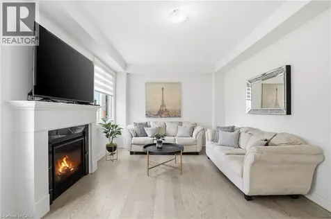 7 Grierson Trail Waterdown ON L8B 1Z7