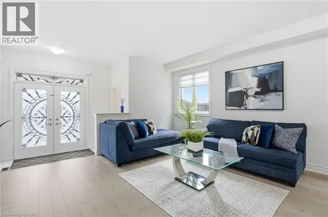 7 Grierson Trail Waterdown ON L8B 1Z7