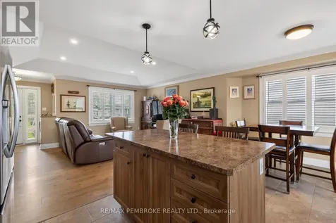 27 Terrance Drive Petawawa ON K8H 0H3