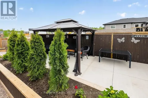 27 Terrance Drive Petawawa ON K8H 0H3