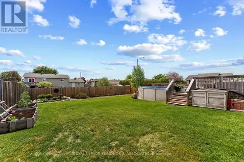 621 Johnston Crescent Pembroke ON K8A 0C3