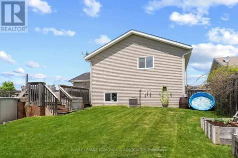 621 Johnston Crescent Pembroke ON K8A 0C3