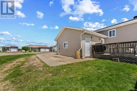 621 Johnston Crescent Pembroke ON K8A 0C3