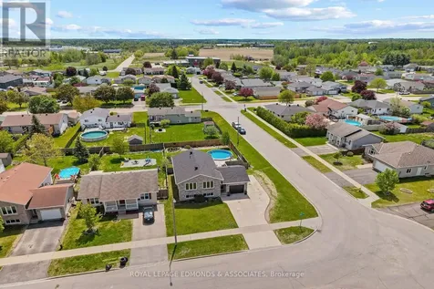 621 Johnston Crescent Pembroke ON K8A 0C3