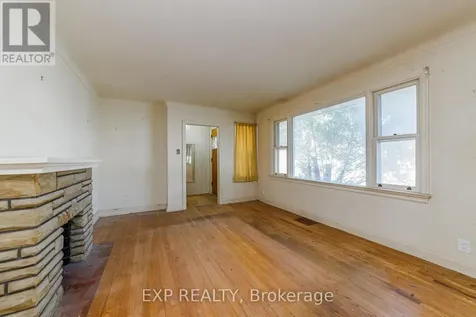 252 Woodroffe Avenue Ottawa ON K2A 3V4