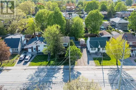 252 Woodroffe Avenue Ottawa ON K2A 3V4