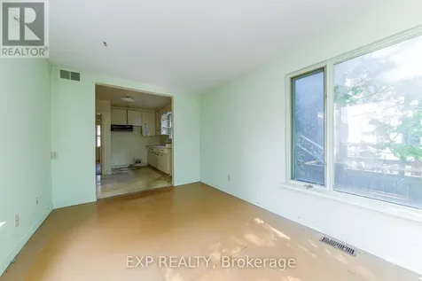 252 Woodroffe Avenue Ottawa ON K2A 3V4