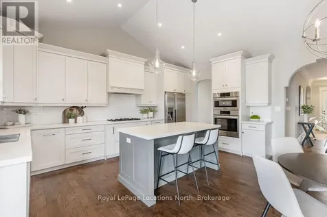 93 Stanley Street Collingwood ON L9Y 0G3
