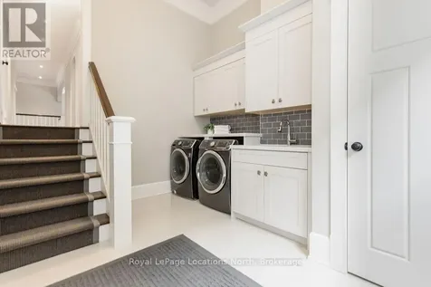93 Stanley Street Collingwood ON L9Y 0G3
