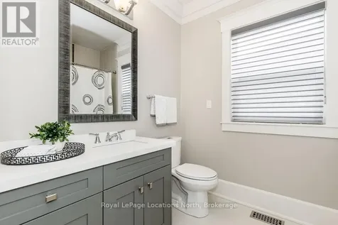 93 Stanley Street Collingwood ON L9Y 0G3