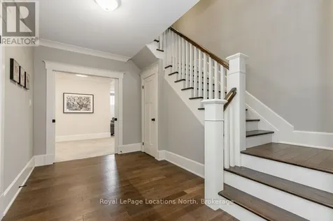 93 Stanley Street Collingwood ON L9Y 0G3