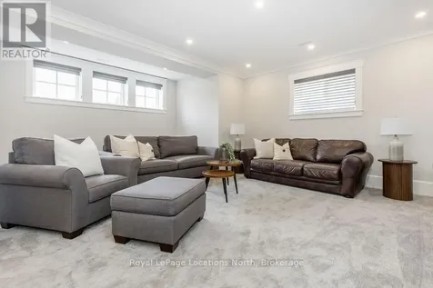93 Stanley Street Collingwood ON L9Y 0G3