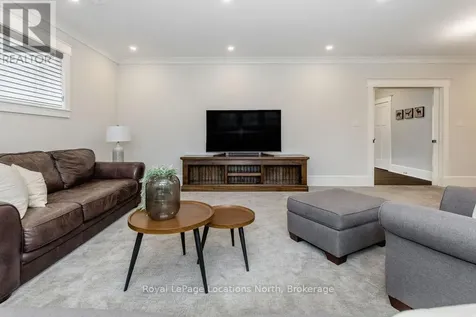 93 Stanley Street Collingwood ON L9Y 0G3