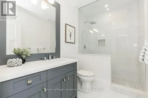 93 Stanley Street Collingwood ON L9Y 0G3