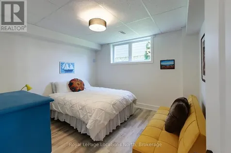 27 Newport Boulevard Collingwood ON L9Y 4Y8