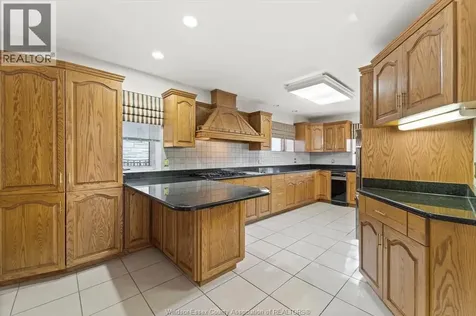 410 Russell Woods Road Lakeshore ON N8N 3S5