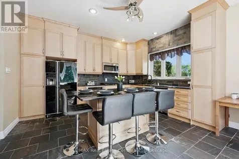 6594 Forestell Road Puslinch ON N1H 6J3