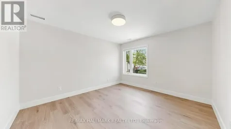 367 Woodmount Avenue Toronto (east York) ON M4C 4A6