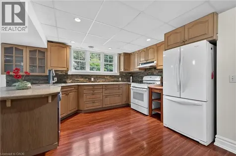 136 Mountain Street Grimsby ON L3M 4E7