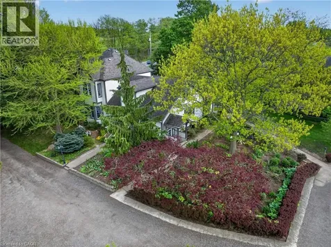 136 Mountain Street Grimsby ON L3M 4E7