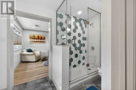 295 Water Street Guelph (dovercliffe Park/old University) ON N1G 2X5