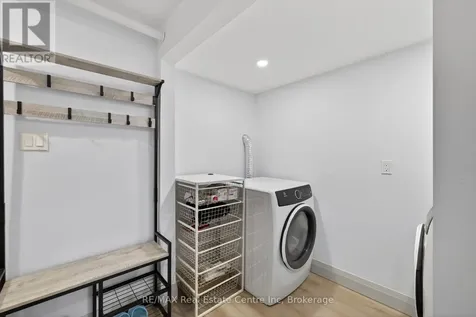 295 Water Street Guelph (dovercliffe Park/old University) ON N1G 2X5