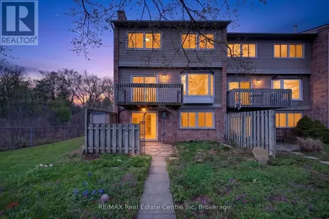 295 Water Street Guelph (dovercliffe Park/old University) ON N1G 2X5