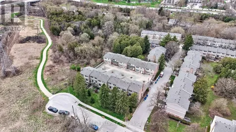 295 Water Street Guelph (dovercliffe Park/old University) ON N1G 2X5
