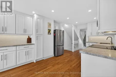 295 Water Street Guelph (dovercliffe Park/old University) ON N1G 2X5
