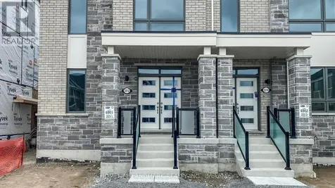 3312 Thunderbird Promenade Pickering ON L1X 0N4