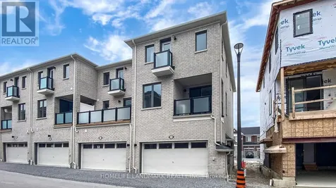 3312 Thunderbird Promenade Pickering ON L1X 0N4