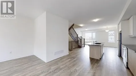 3312 Thunderbird Promenade Pickering ON L1X 0N4