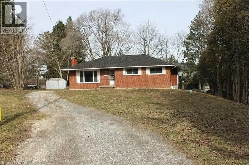50 East Crest Ancaster ON L9G 2P2