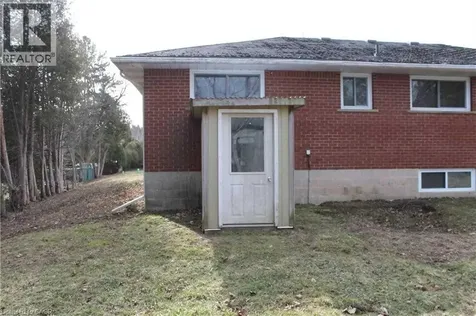 50 East Crest Ancaster ON L9G 2P2