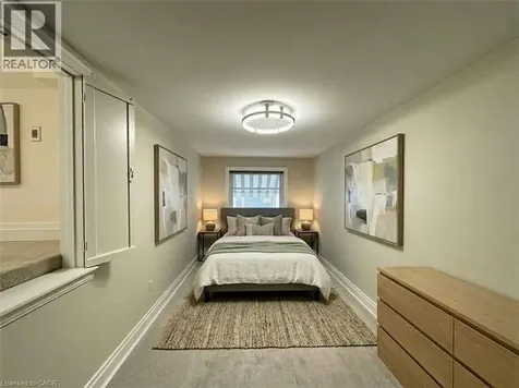 28 Inverleigh Drive Etobicoke ON M8Y 3E3