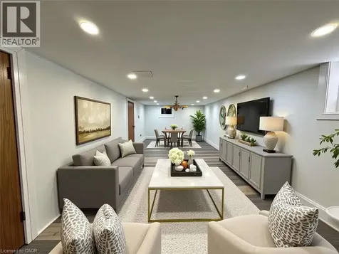 28 Inverleigh Drive Etobicoke ON M8Y 3E3