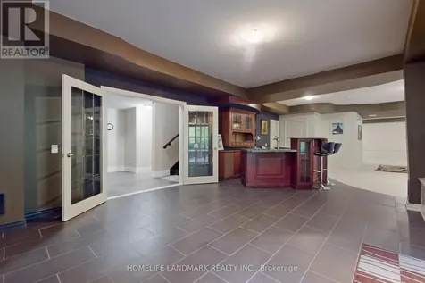 19 Wolf Run Court Whitchurch-stouffville ON L4A 2L4