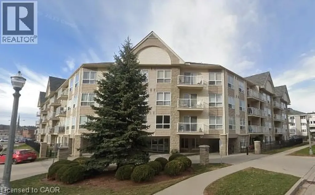 8 Harris Street Cambridge ON N1R 8R1