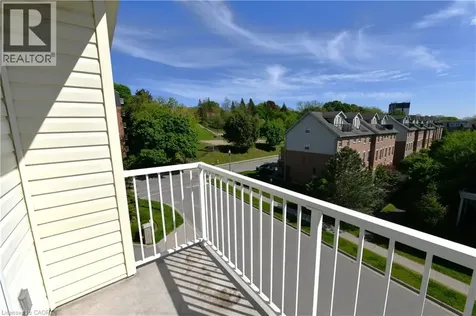 8 Harris Street Cambridge ON N1R 8R1