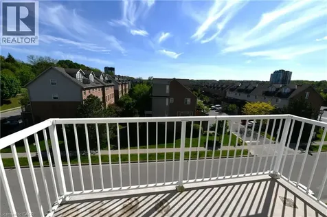 8 Harris Street Cambridge ON N1R 8R1