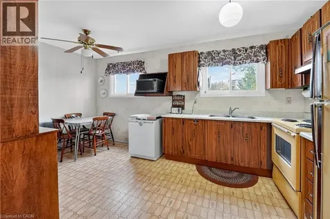 34 Bow Valley Drive Hamilton ON L8E 3L4