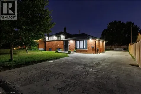18 Silverdale Crescent London ON N5Z 4A4